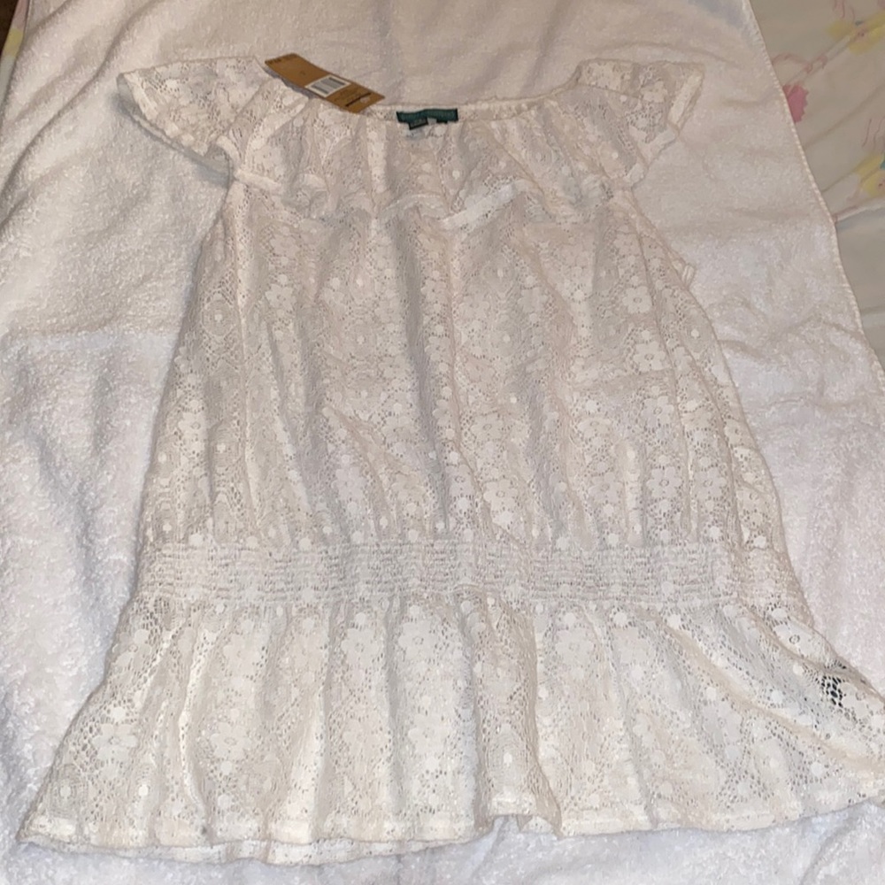 NWT Lauren Jeans Company Ralph Lauren white versatile top. Size Large.